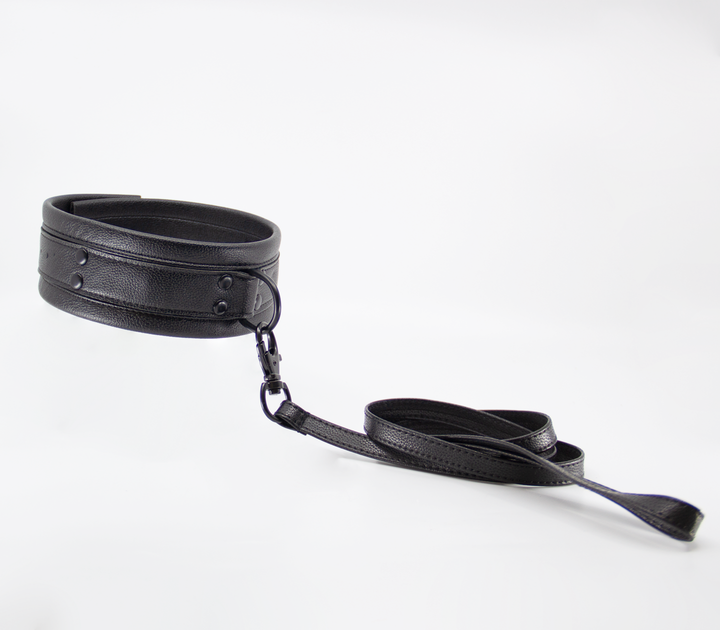 Love in Leather soft padded collar - comfortable BDSM collar with plush interior padding